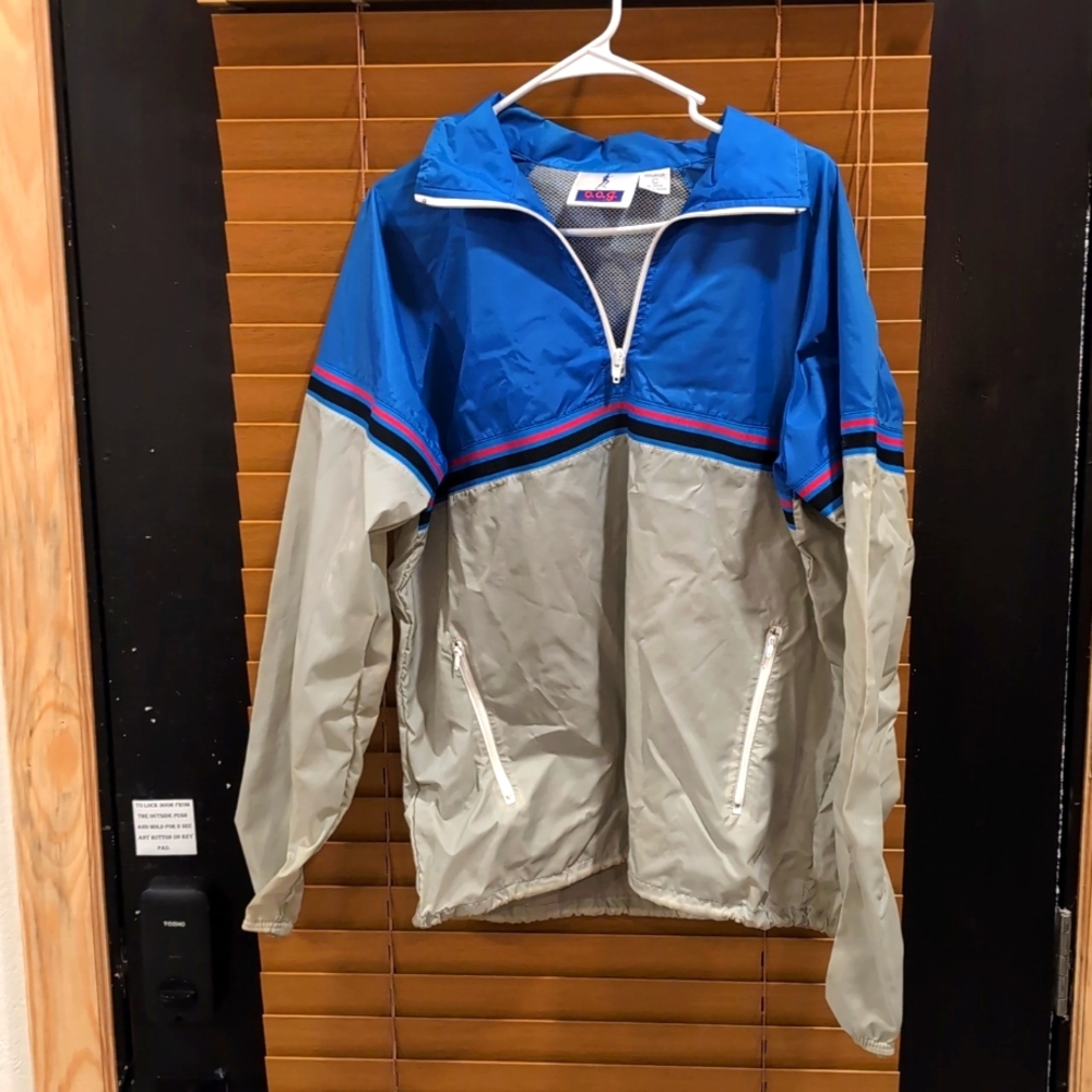 B.O.G Vintage Windbreaker Size Large